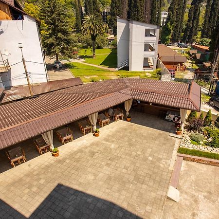 Hotel Nikopoli On Vodopadnaya 21А New Athos Eksteriør billede