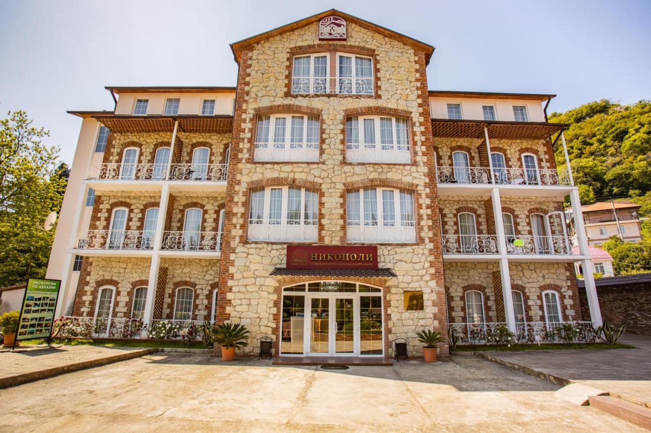 Hotel Nikopoli On Vodopadnaya 21А New Athos Eksteriør billede
