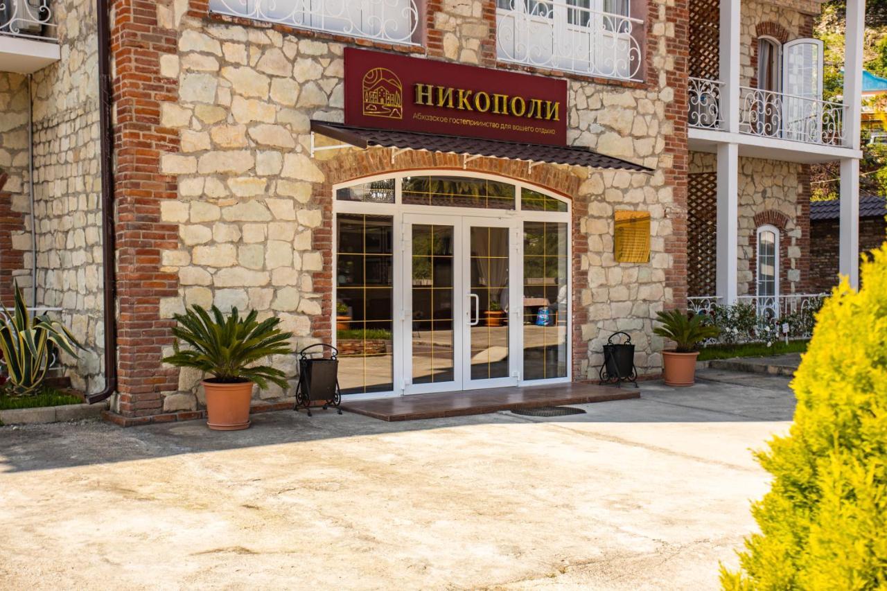 Hotel Nikopoli On Vodopadnaya 21А New Athos Eksteriør billede