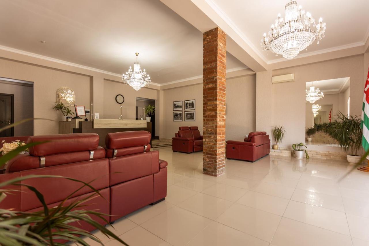 Hotel Nikopoli On Vodopadnaya 21А New Athos Eksteriør billede